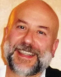 Dr. Gionni Maurizio